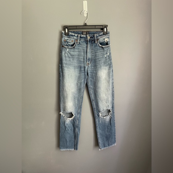 Abercrombie & Fitch Denim - Abercrombie & Fitch Zoe Natural Rise Ankle Straight Jeans Size 25